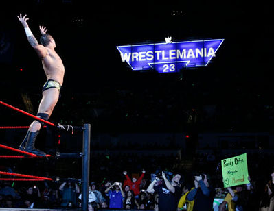 Randy's pose